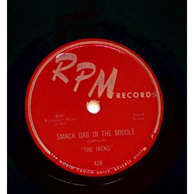 THE JACKS – WHY DON'T YOU WRITE ME? / SMACK DAB IN THE MIDDLE 78 RPM 879