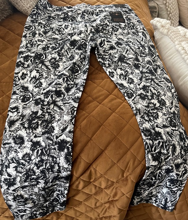 Jen7 ankle skinny ladies jeans
