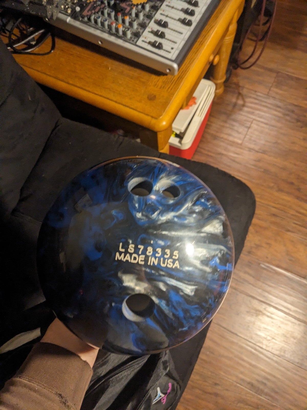 12 lb Brunswick z zone ball, very good condition, with bag