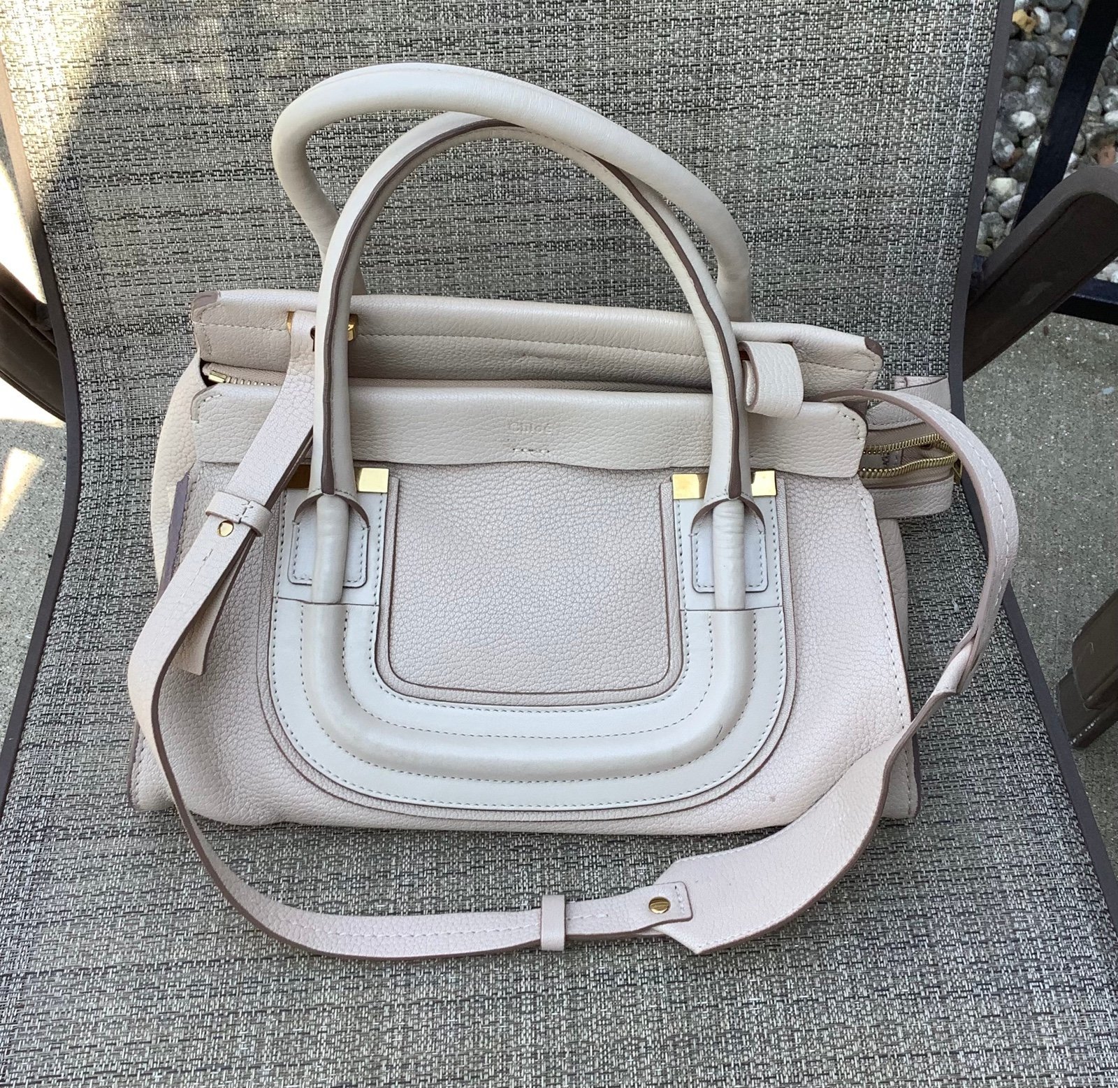 Beautiful elegant modern CHLOE leather bag