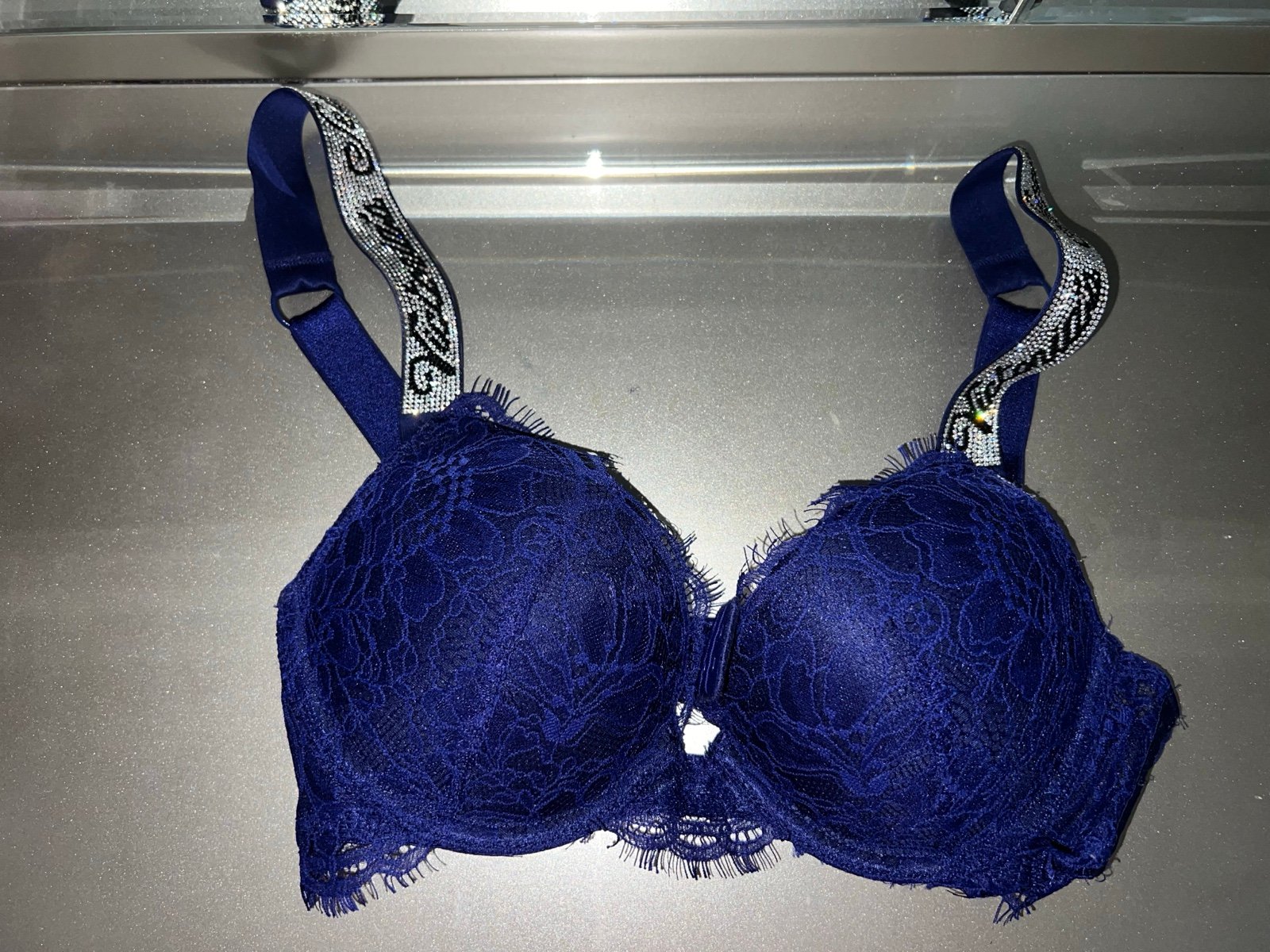 Victoria Secret Shine Strap Push Up Bra