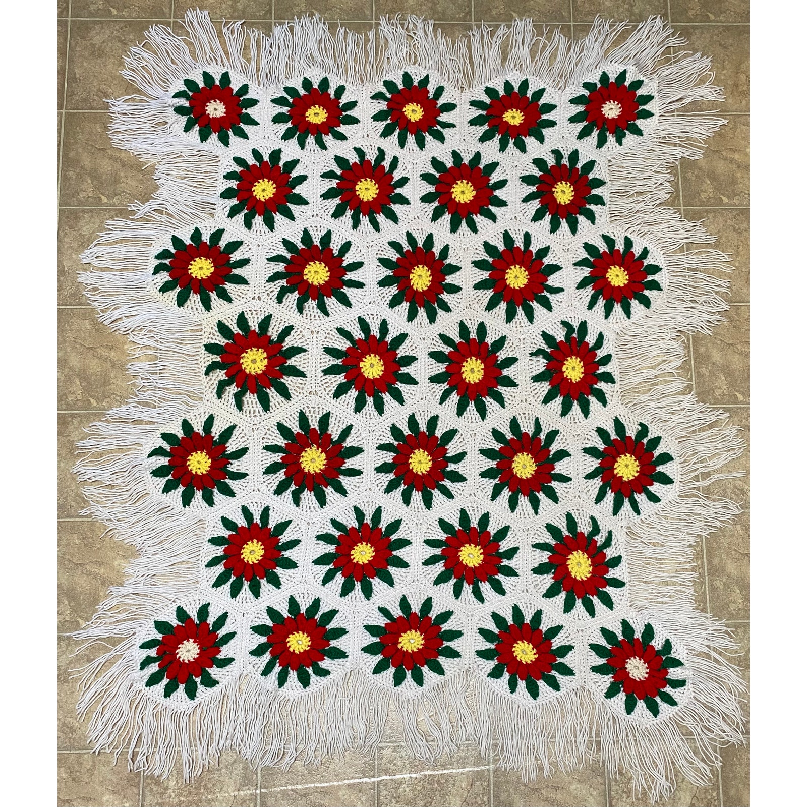 Vintage Handmade Crocheted Christmas Poinsettia 3D Afghan Blanket 55x44 Fringe