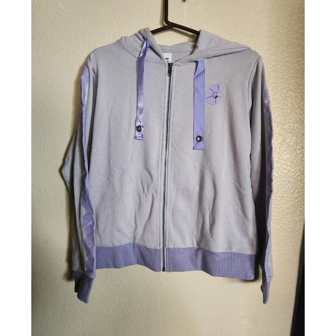 Disney Twisted Wonderland Octavinelle zip up hoodie nwt