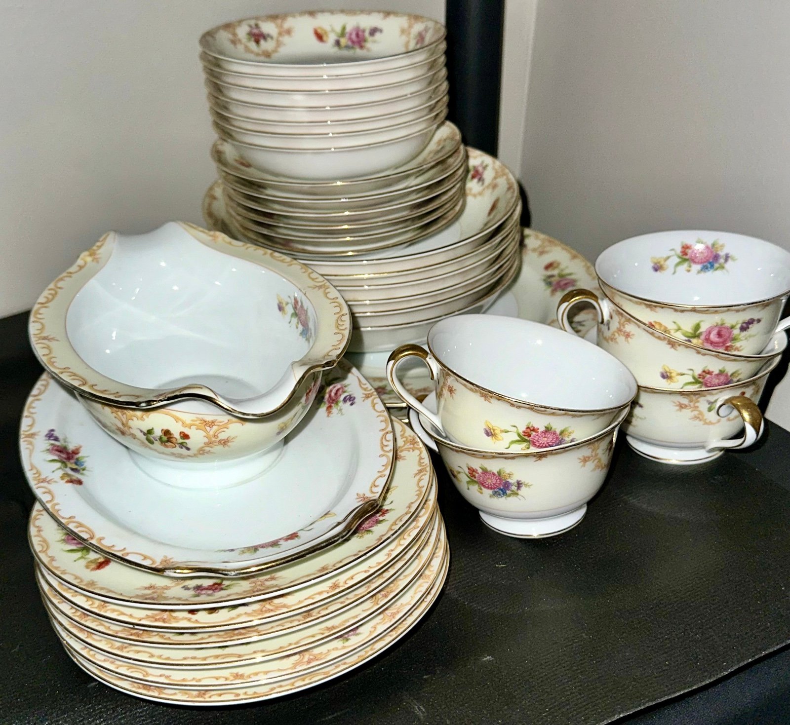NORITAKE RAMONA 6504 FLORAL Pattern Gold Trim PLATES BOWL VINTAGE SET
