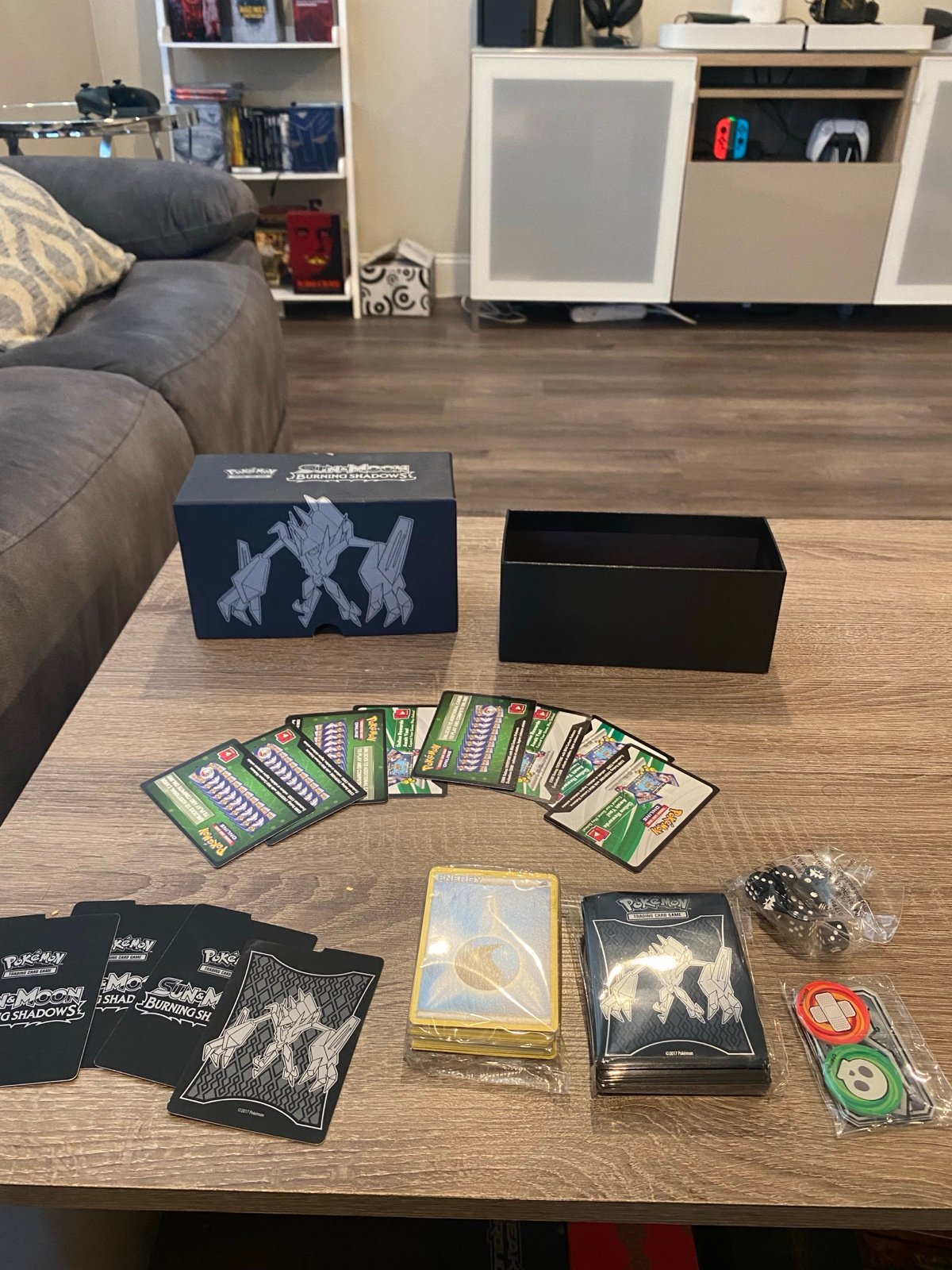 Pokémon Elite Trainer Box: Sun & Moon Burning Shadows *NO CARDS OR PACKS*