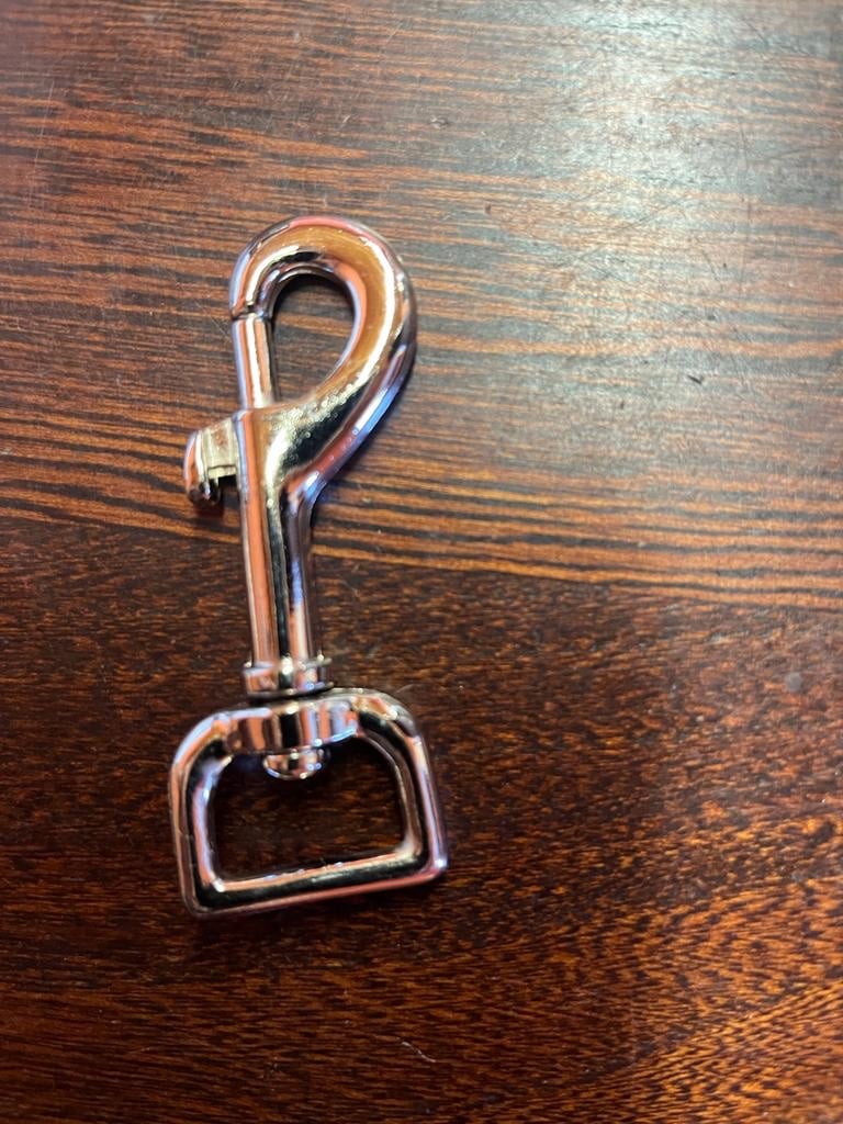 Swivel snaps