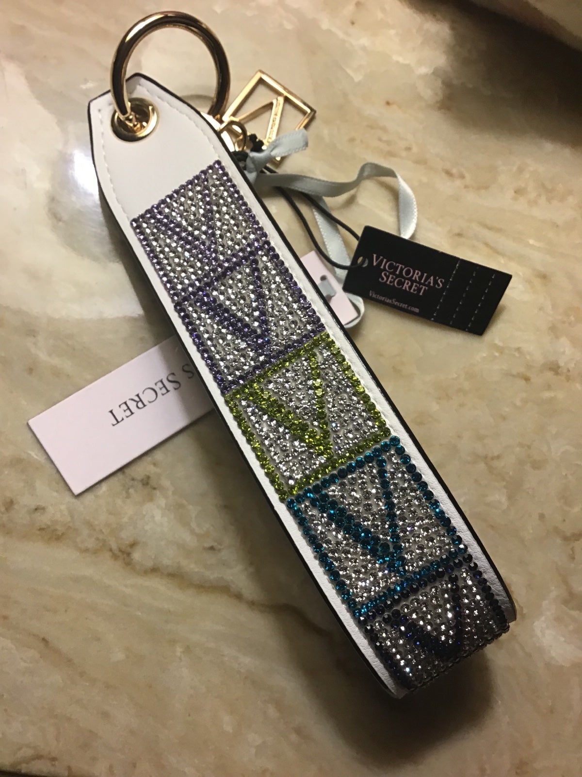 VICTORIA’S SECRET BLING KEYCHAIN