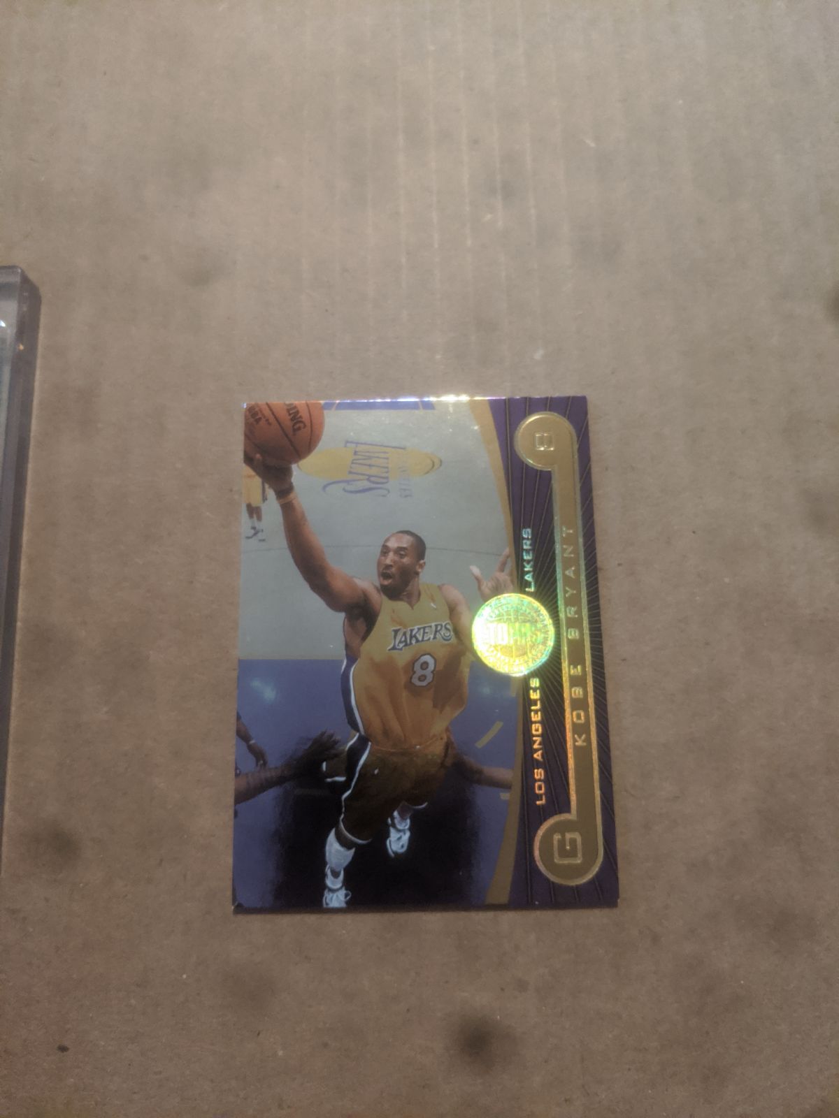 Kobe bryant 2006 tops first row refracto