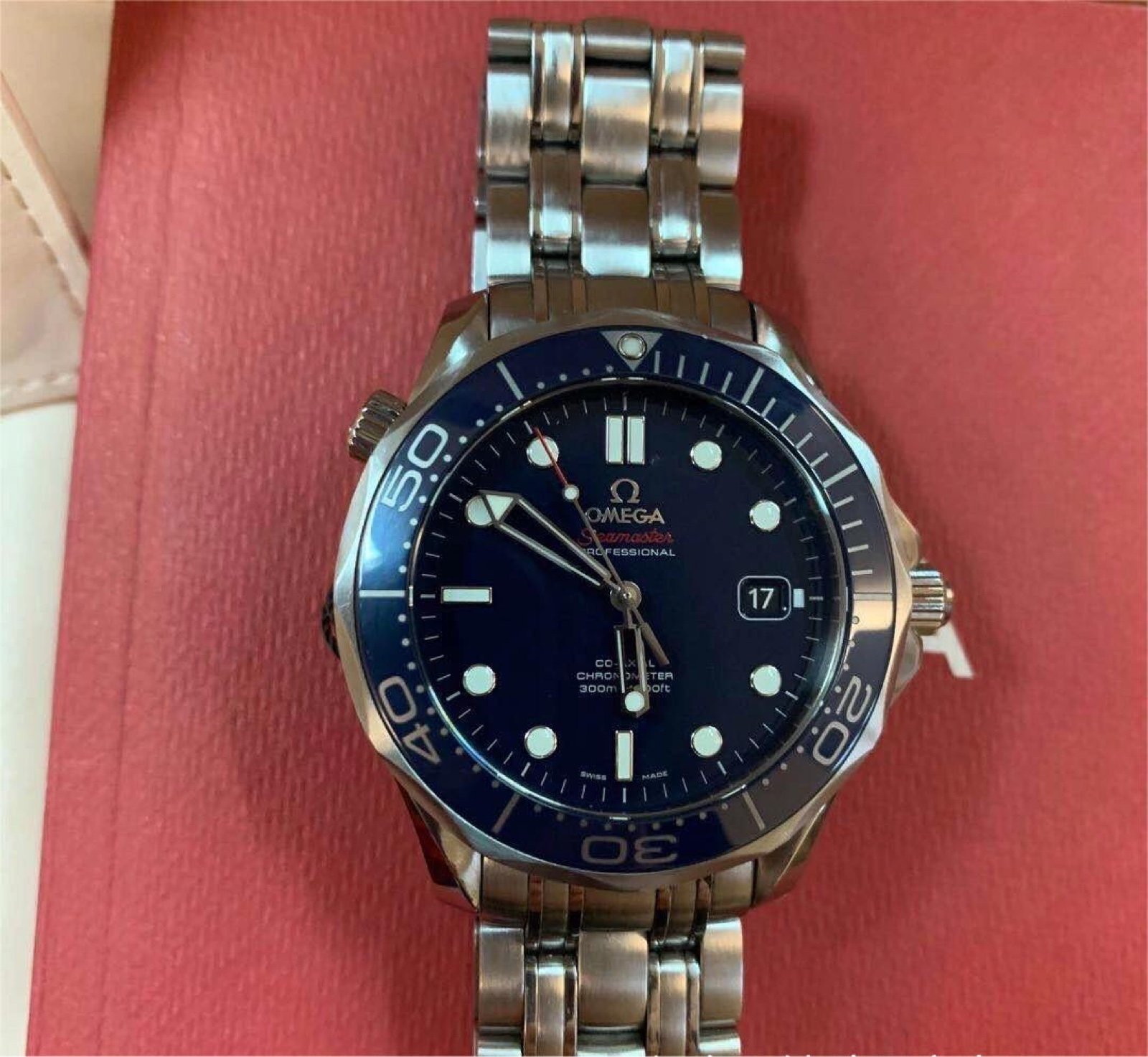 AUTH seamaster watch