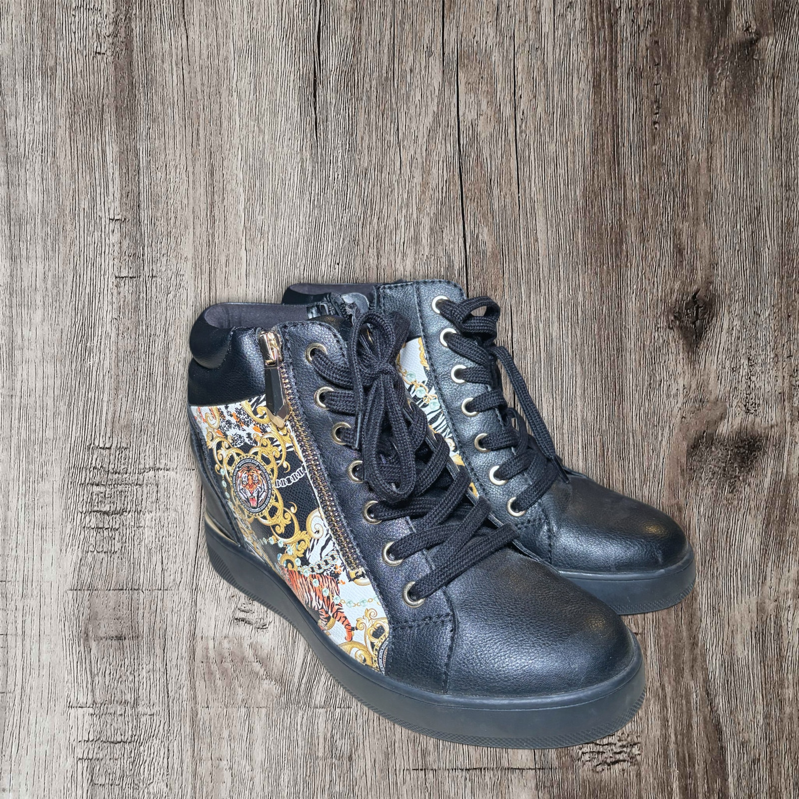 Aldo Alianna women’s hidden wedge sneaker size 8