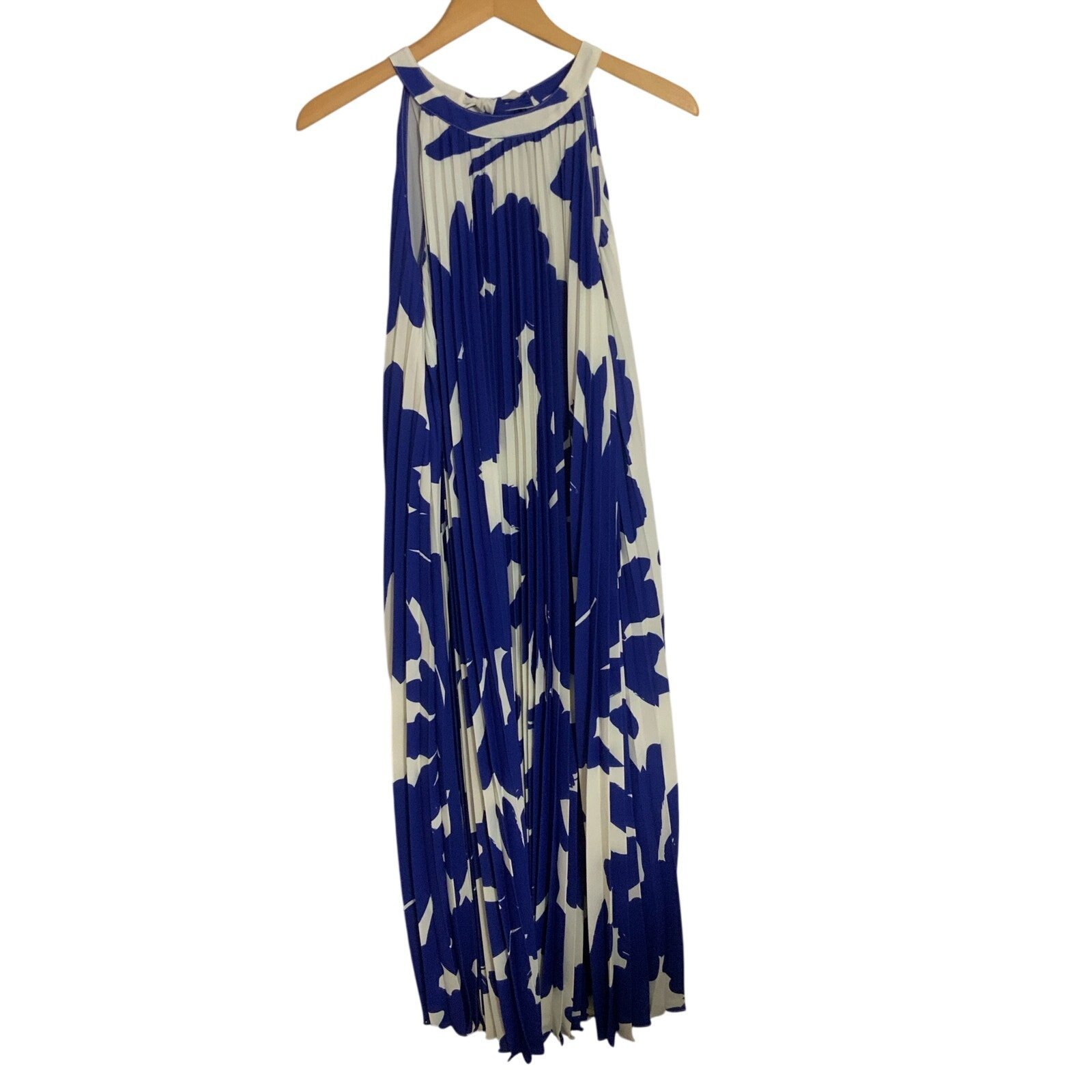Crosby Pleated Maxi Dress size small