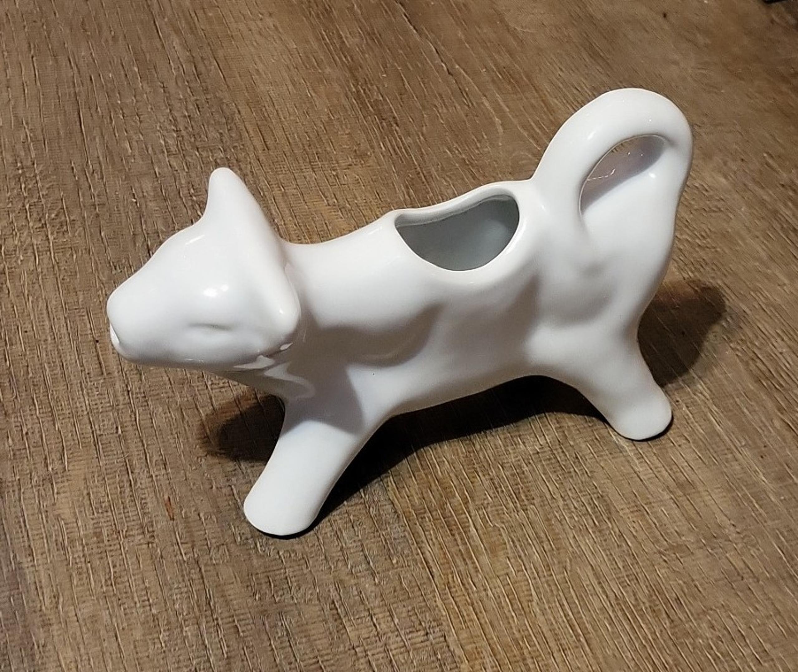 Fitz And Floyd Everyday White Cow Creamer