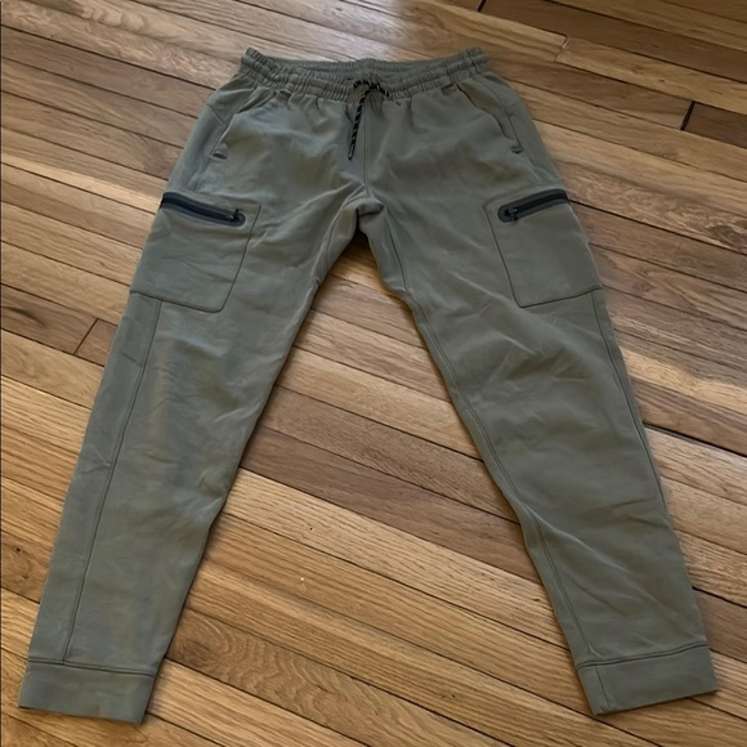 Old Navy Men's Olive Joggers/ Sweatpants