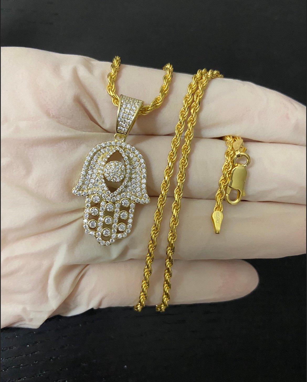 22” 14k gold 925 diamond hand prayer pendant and Necklace