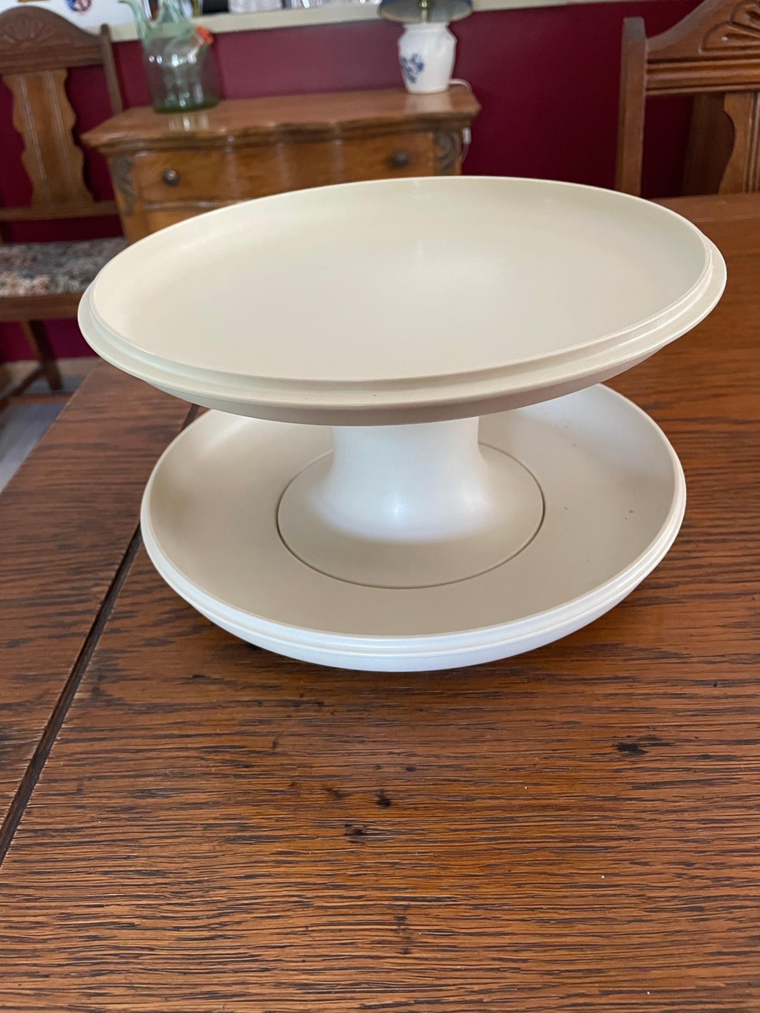 Tupperware two tier serving platter