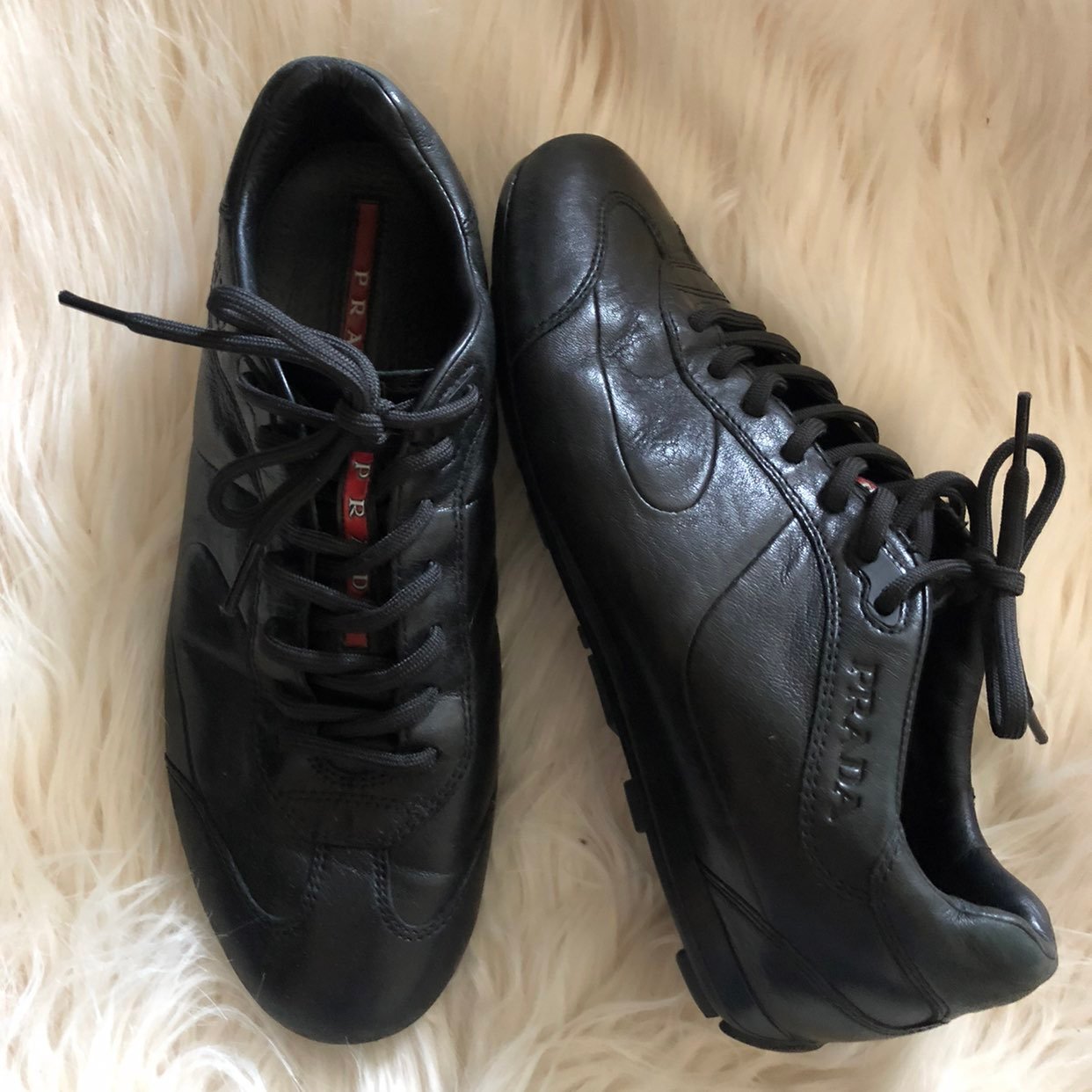 Auth Prada Shoes Sz 7.5