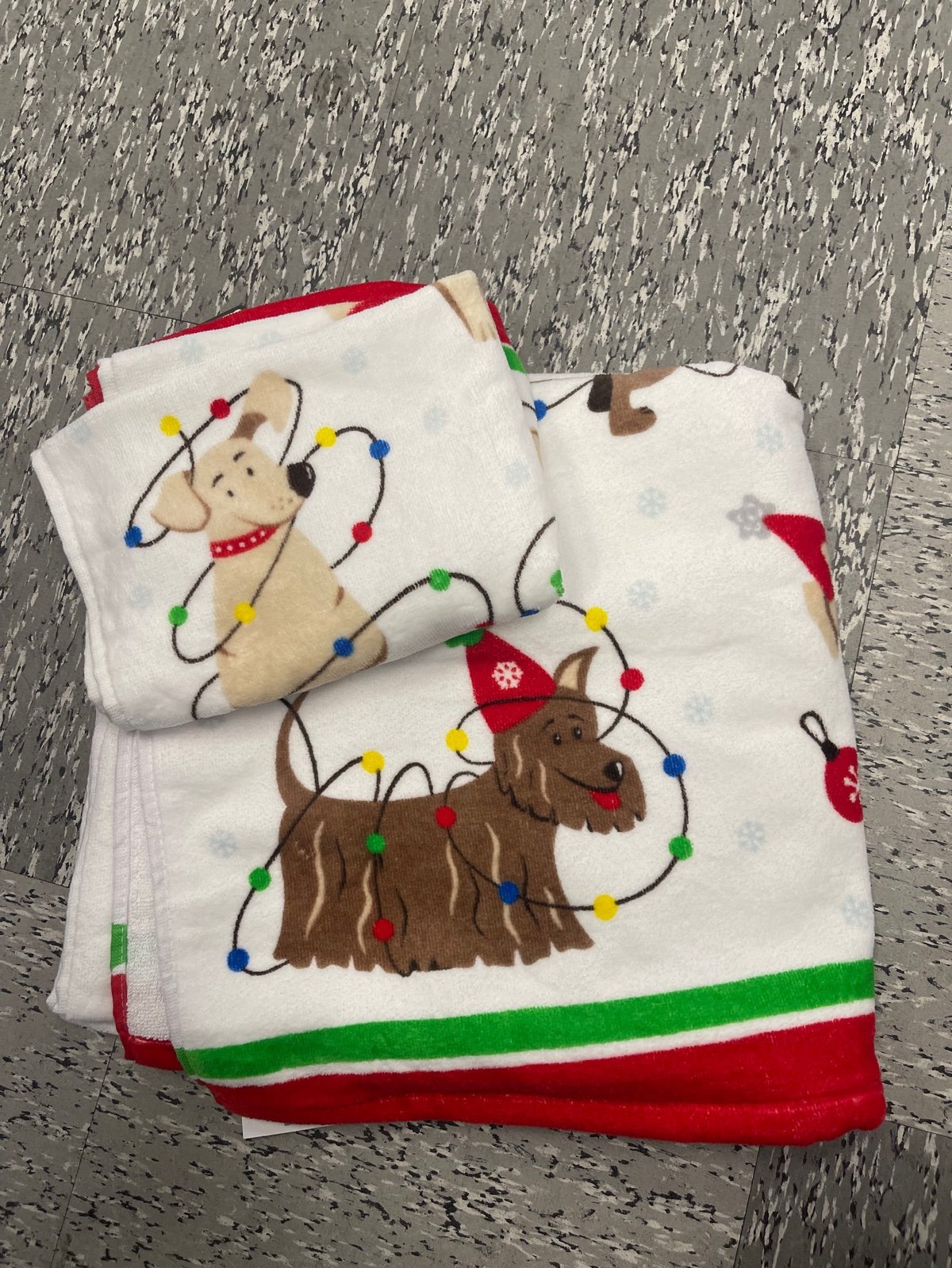 Christmas Playful Pups Bath Towels