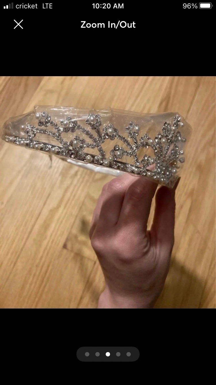 Very Beautiful David’s wedding Bridal silver tiara new with tag