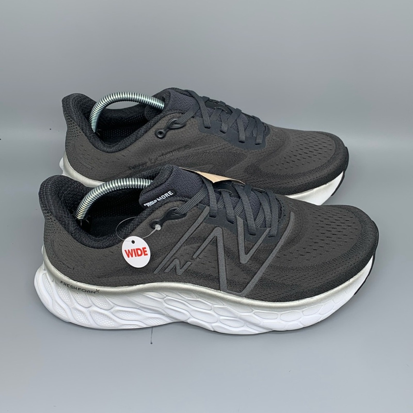 New Balance Fresh Foam X More v4 Black Running Shoes WMORBK4 Women’s Sz 10.5 2E