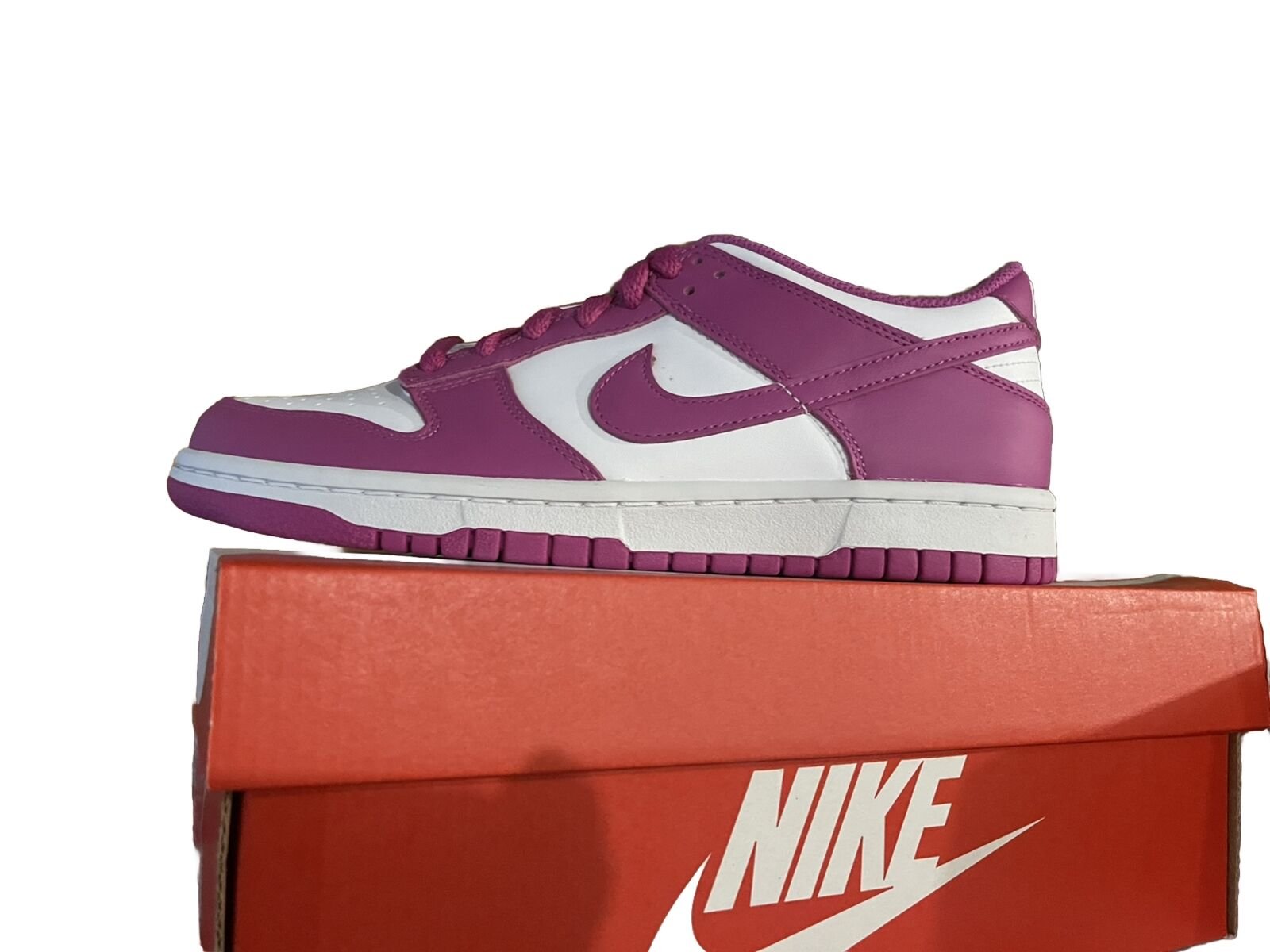 Nike Dunk Low BG Active Fuchsia Size 6Y (GS)
