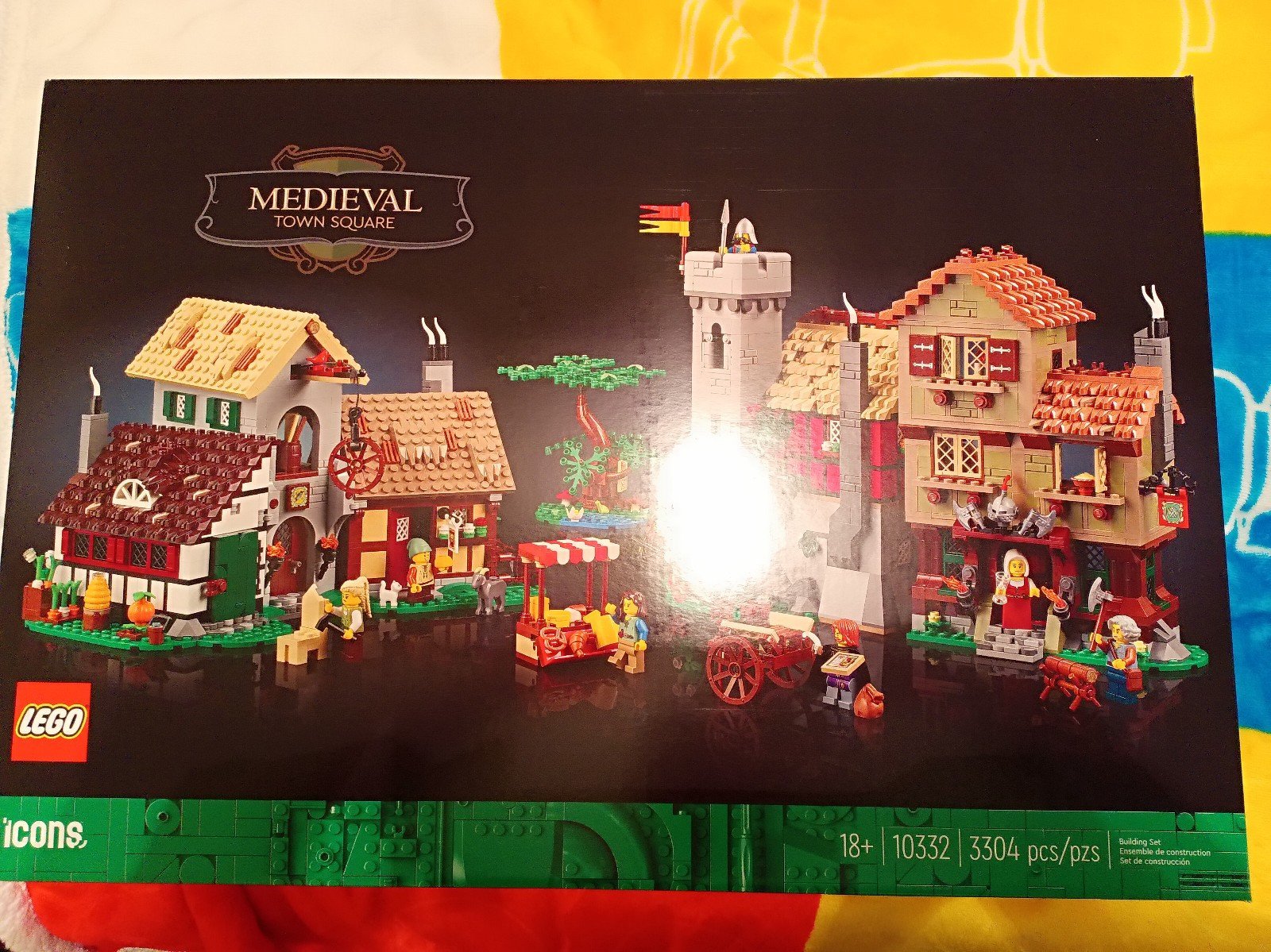 NEW LEGO Medieval Town Center Set # 10332 Sealed/Unopened
