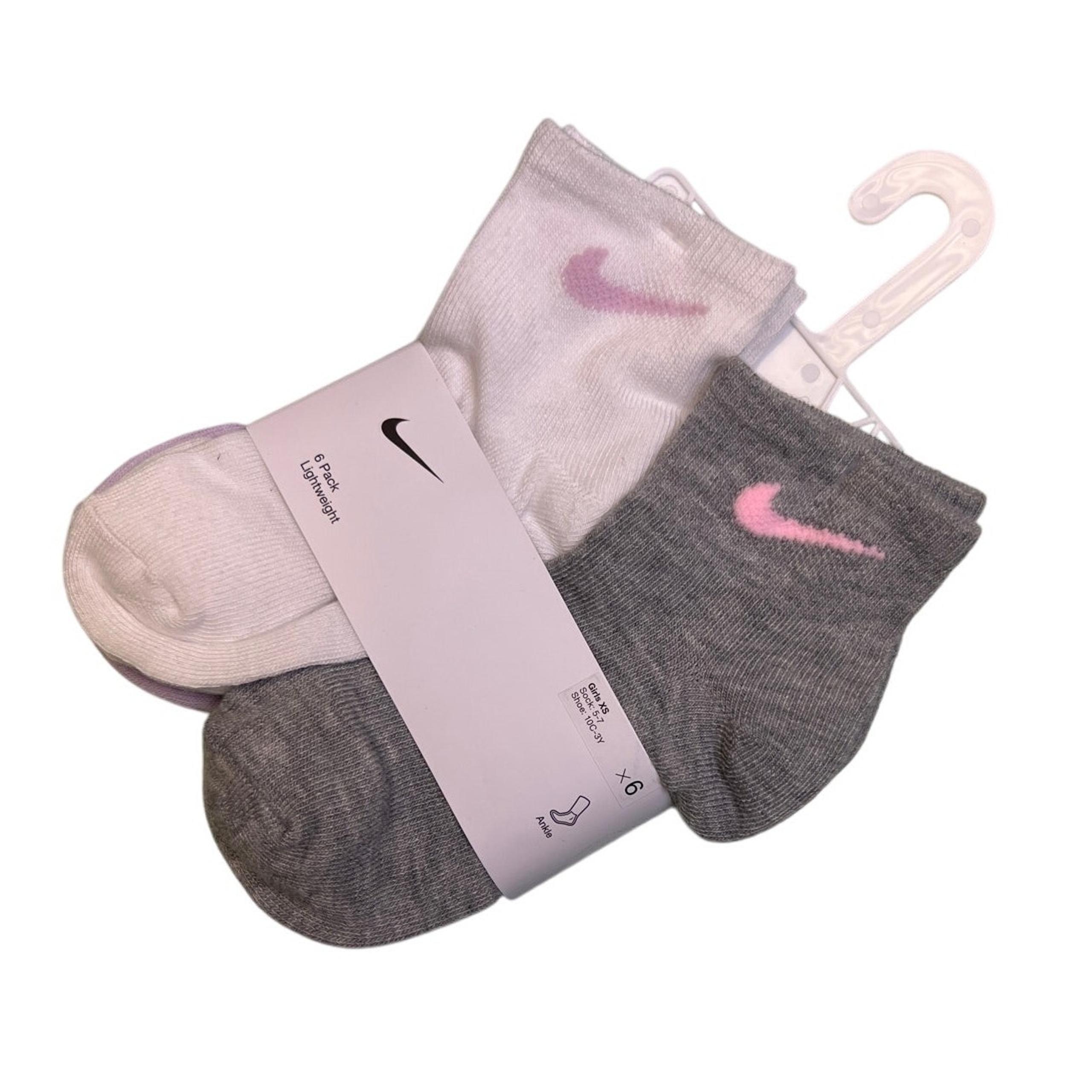 Nike Girls Lightweight Ankle Socks 6 Pack Girls XS Socks: 5-7 Shoe Size 10C-3Y