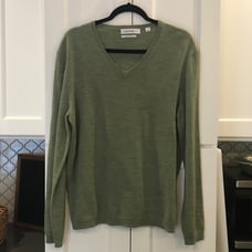 Calvin Klein Men’s Extra Fine Merino Wool Sage Green V-Neck Sweater Size L
