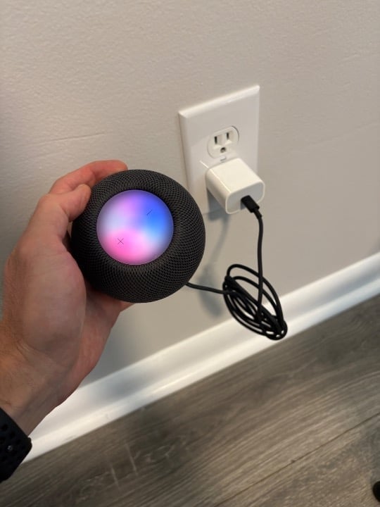 Apple HomePod Mini's Lot Smart Speakers & Assistants