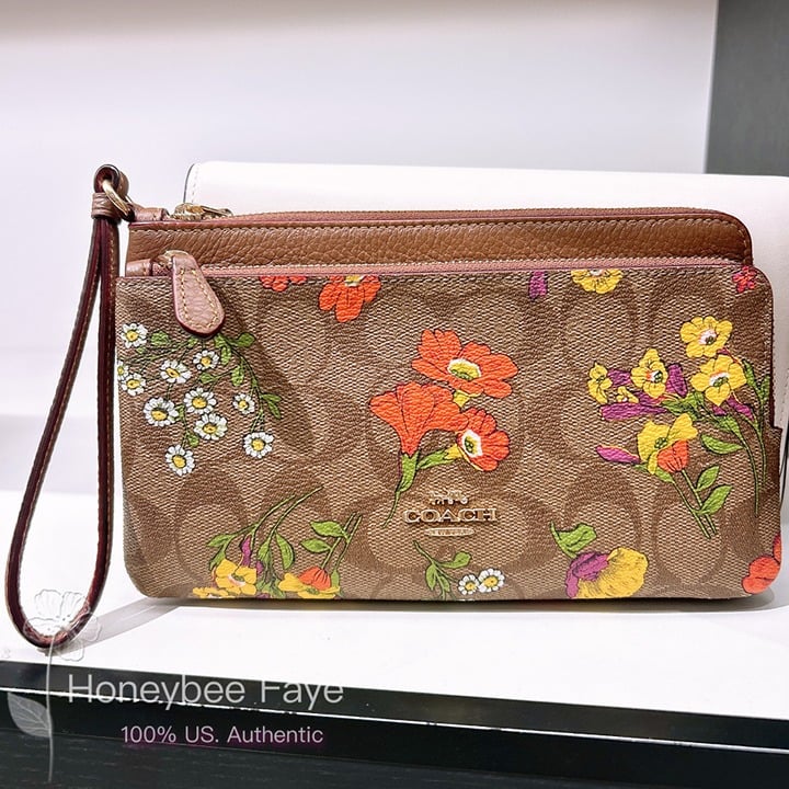 NWT COACH Double Zip Wallet In Signature Canvas With Floral Print CR926