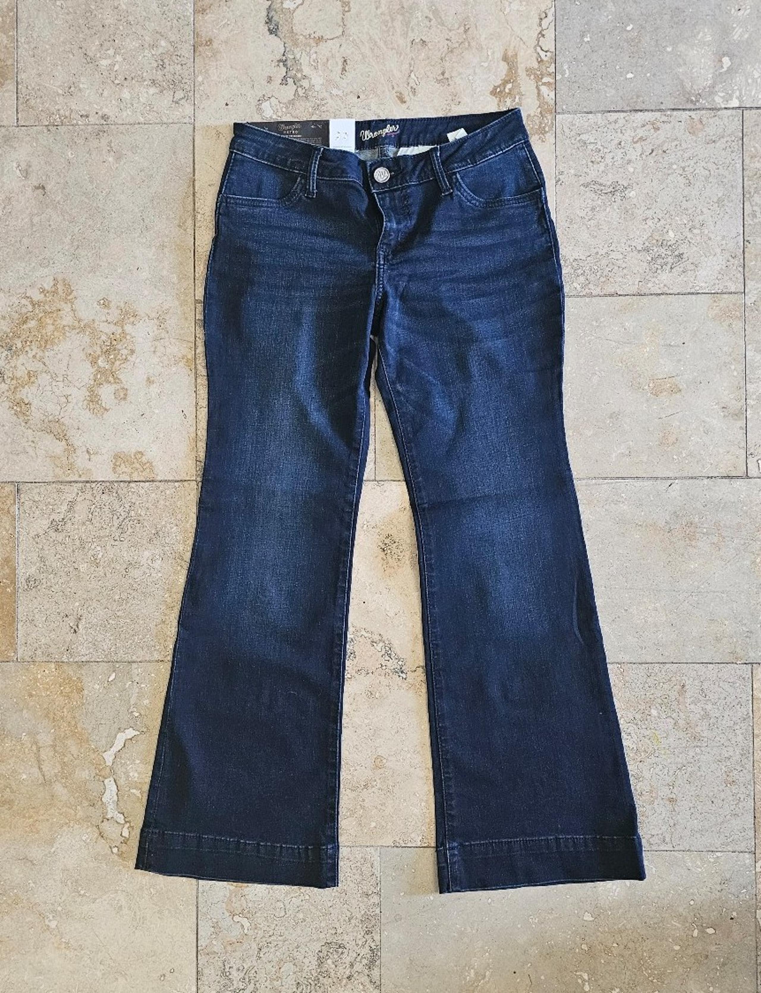 New Womens Wranglers Mid-Rise Wide Leg 5/6×30