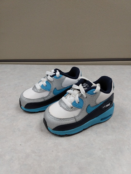 Nike Air Max 90 Toddlers Sneakers, Size 4C