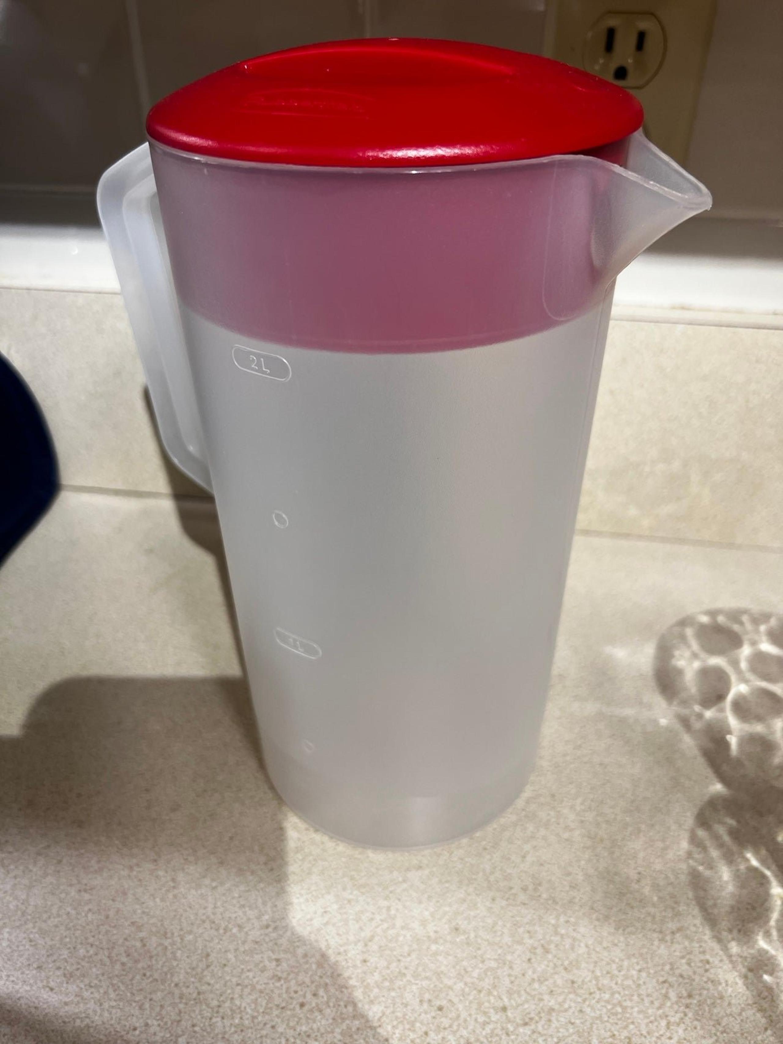Rubbermaid Pitcher