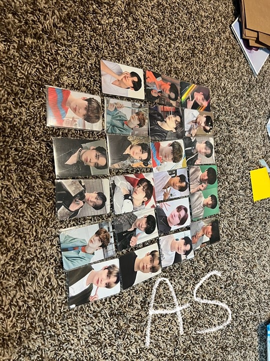 Ateez photocards