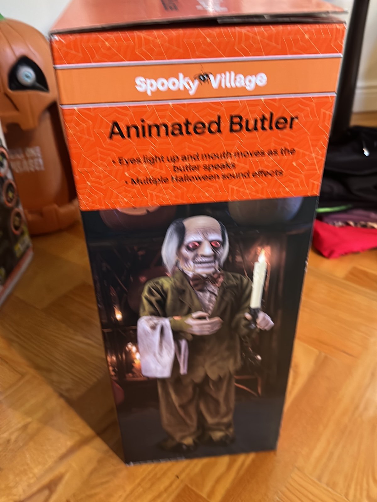 Brand new Animated Talking Bobble Head Halloween Butler Prob