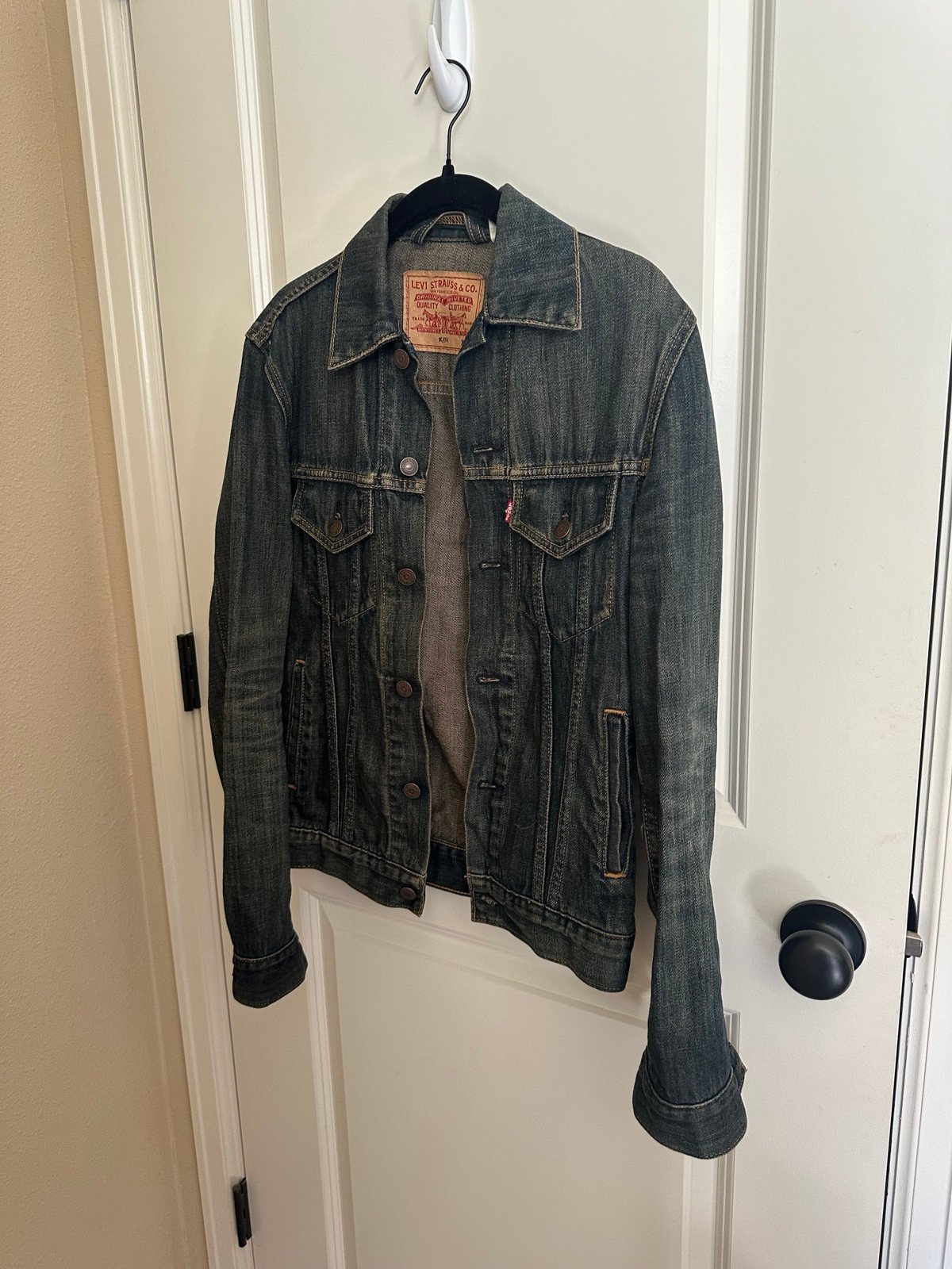 Levi’s sand wash jacket size XS
