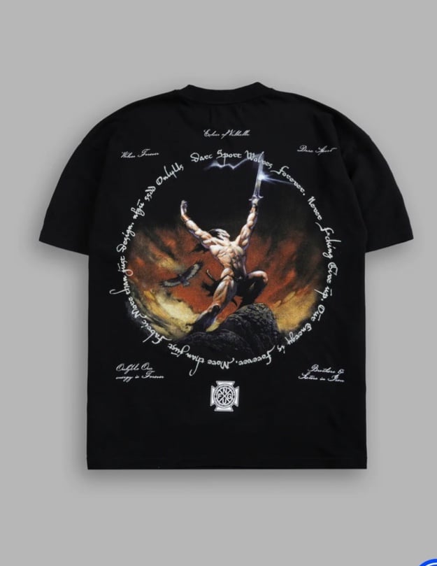 DARC SPORT AGAINST THE ODDS PREMIUM OVERSIZED TEE IN BLACK VALHALLA SMALL