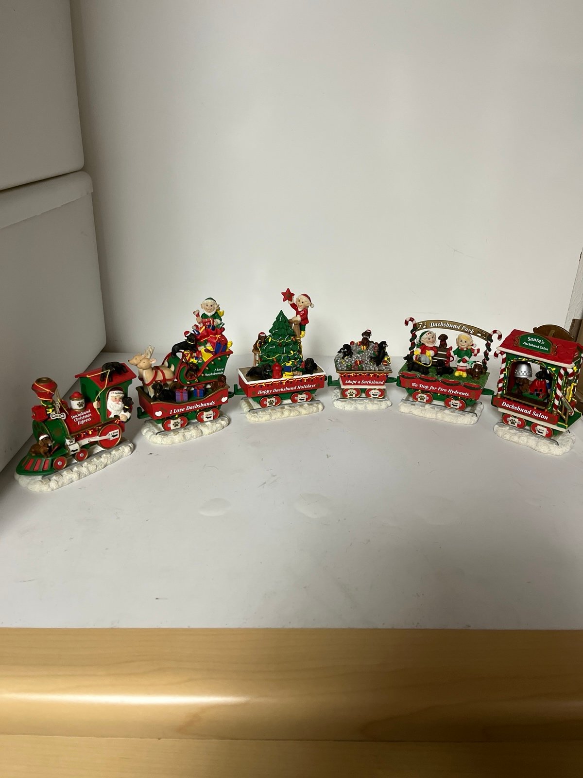 Danbury Mint Dachshund Christmas Express Train Wiener Doxie Puppy Dog Santa
