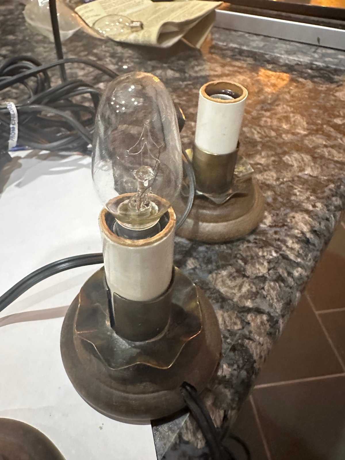 Set of 3 electric candle lights brass/wood base on/off switch