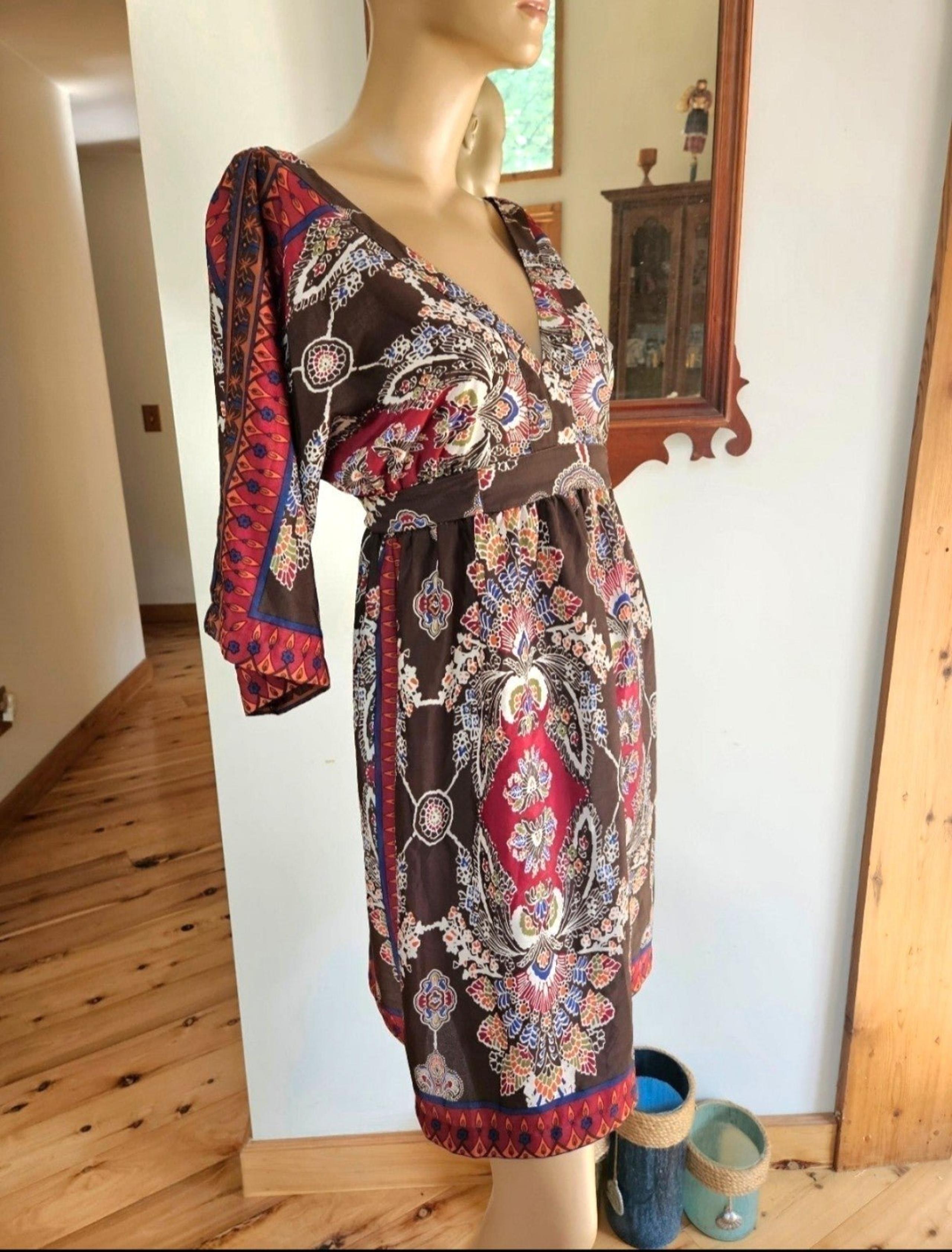 Papaya.  Size Large.  Boho. CLOSING OUT CLOTHING. Final Price