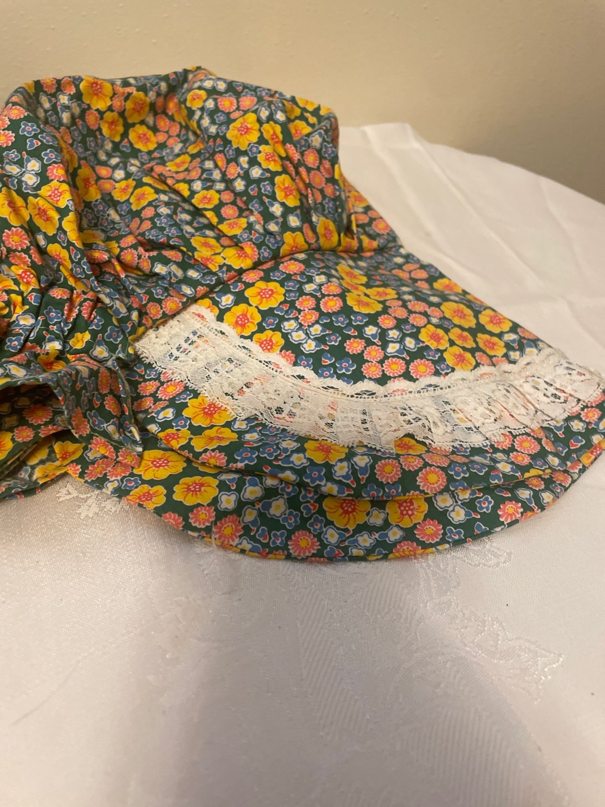 Handmade adult bonnet