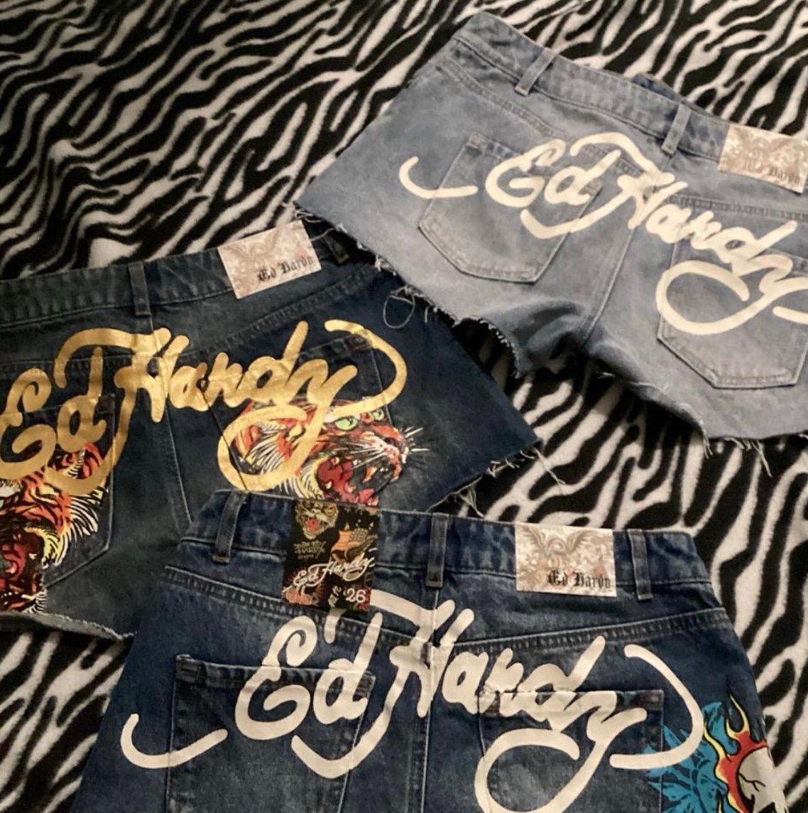 Jean shorts with cool pockets