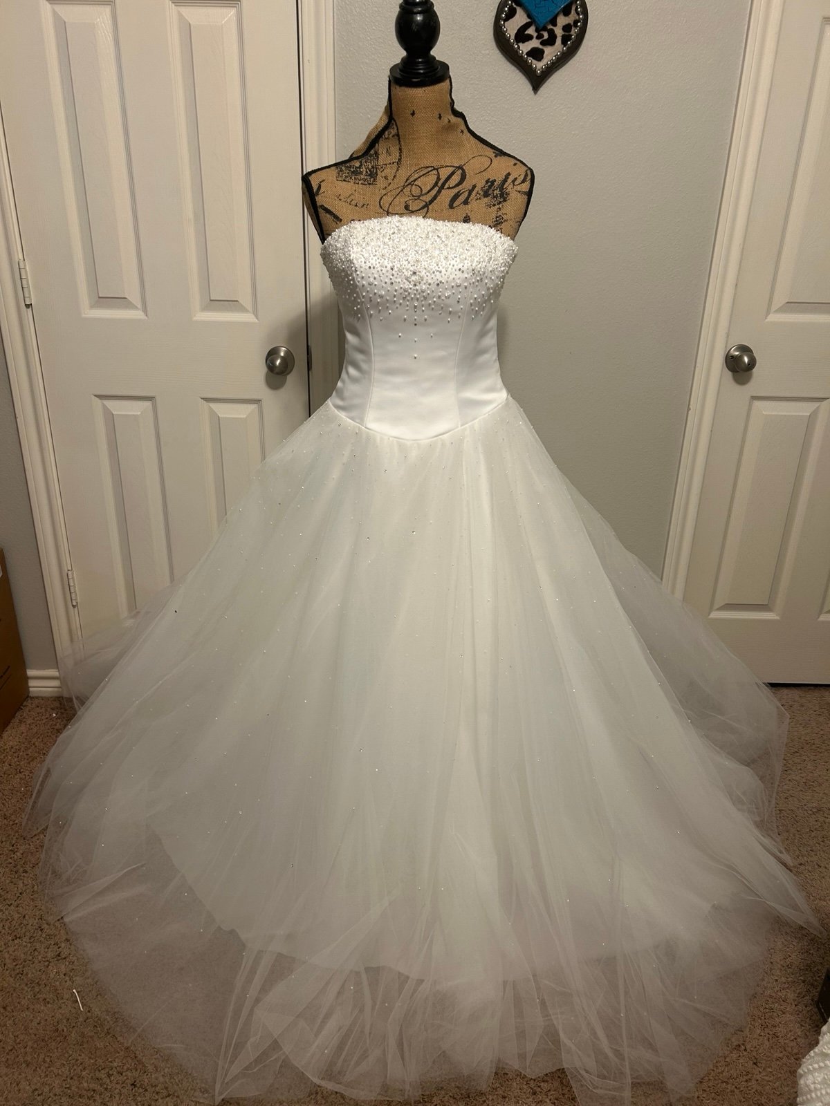Mori Lee size 6 wedding dress - ball gown style - strapless- pearls/rhinestones