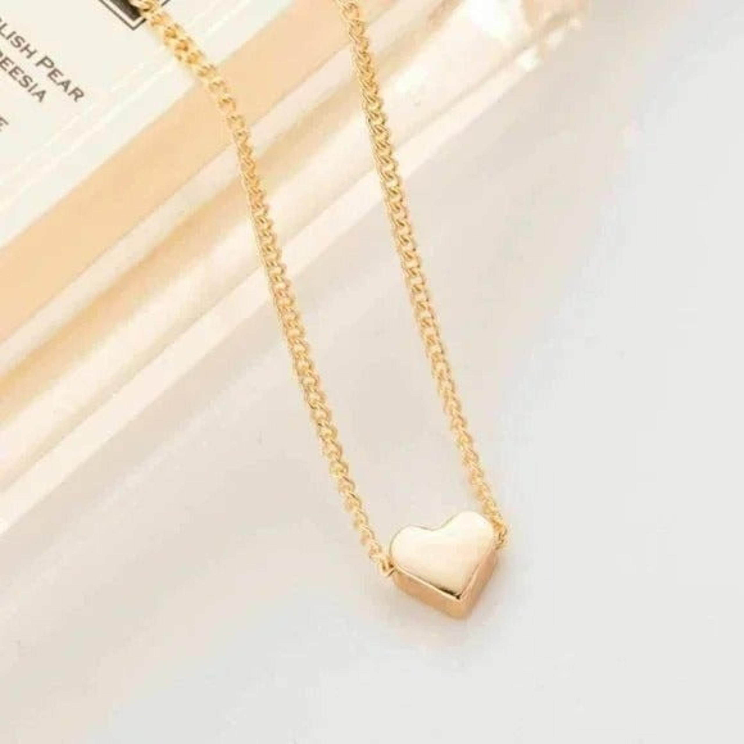 Heart NecklaceGirl Gold Tiny Heart Short Pendant Necklace Chain Love Lady Valent - The Unbranded Brand