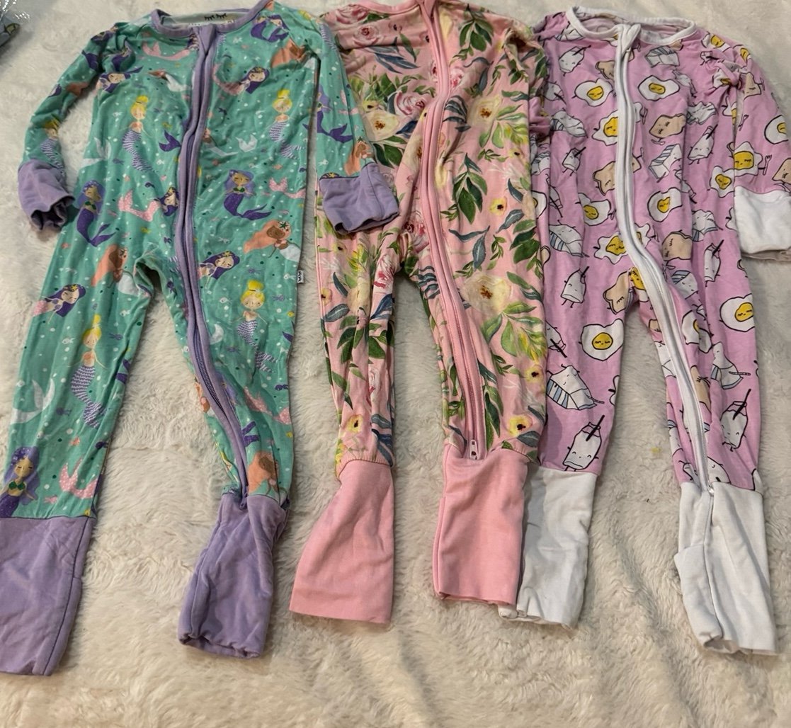 Little Sleepies Bundle of 6-12 mos zippies