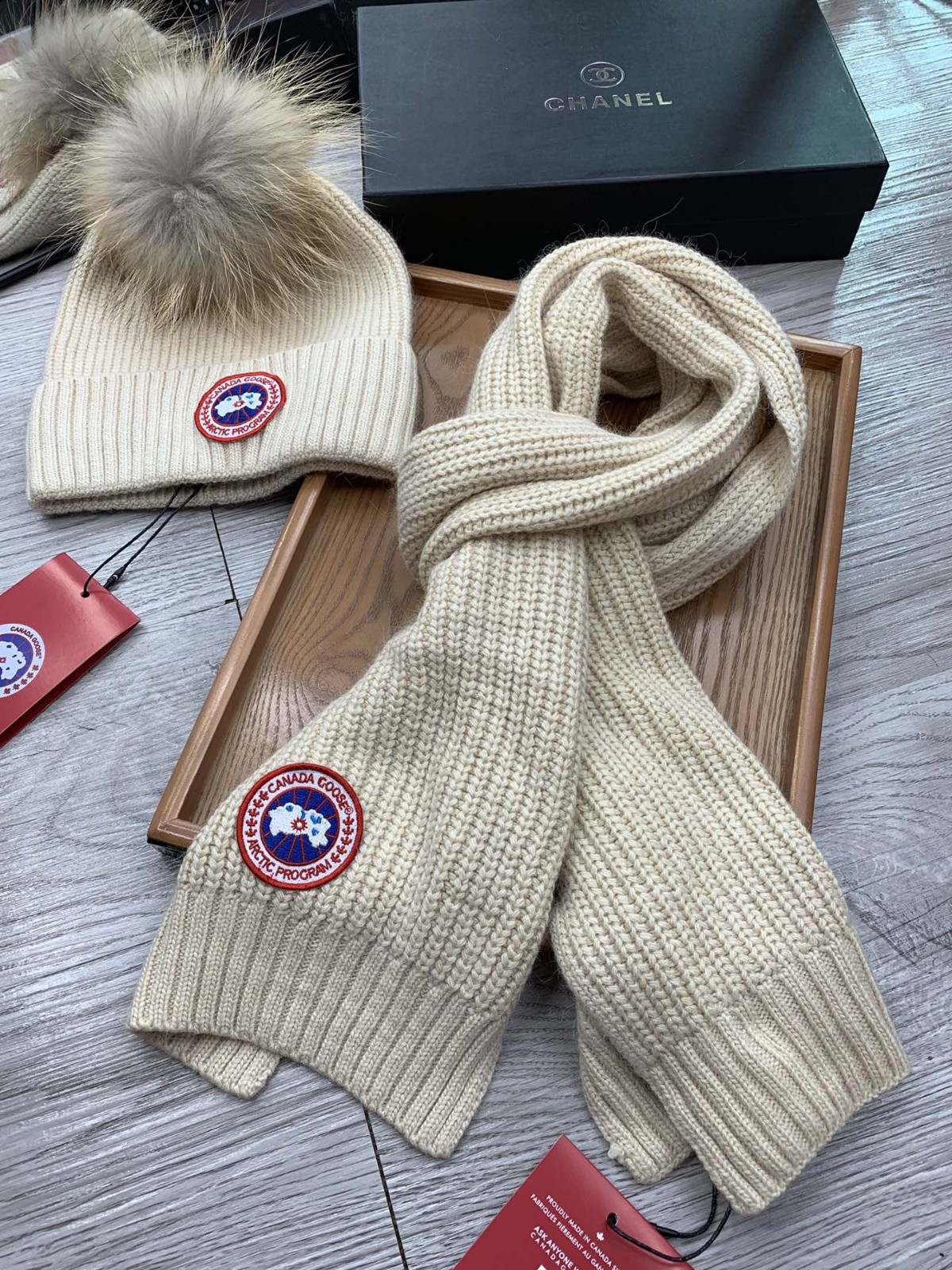 Knit scarf suit
