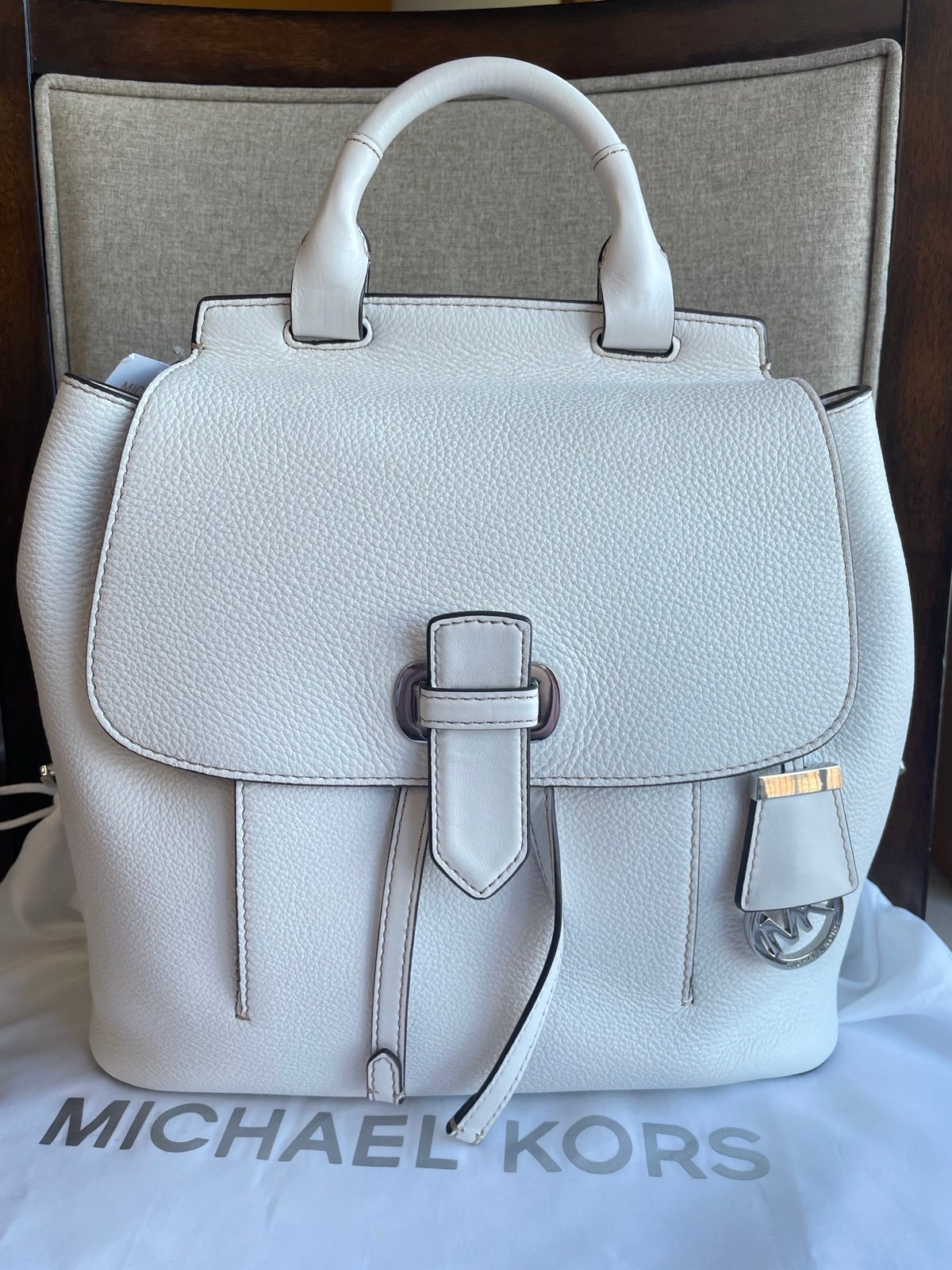 NWT！Michael Kors Romy Medium Leather Backpack（30S6SRUB2L）