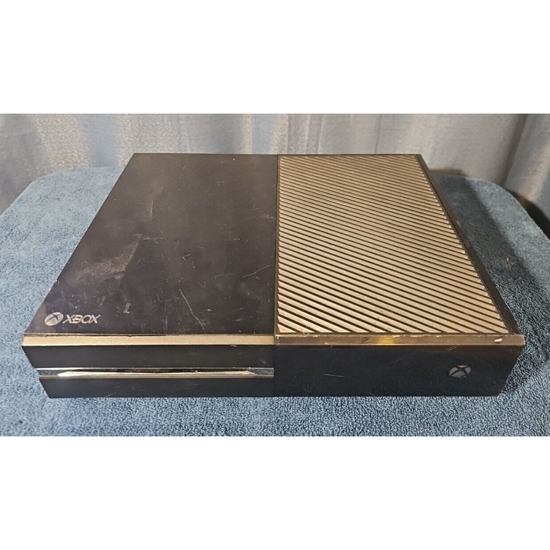 Microsoft Xbox One Console Black 1540 500 GB + Power Brick + controller + cables