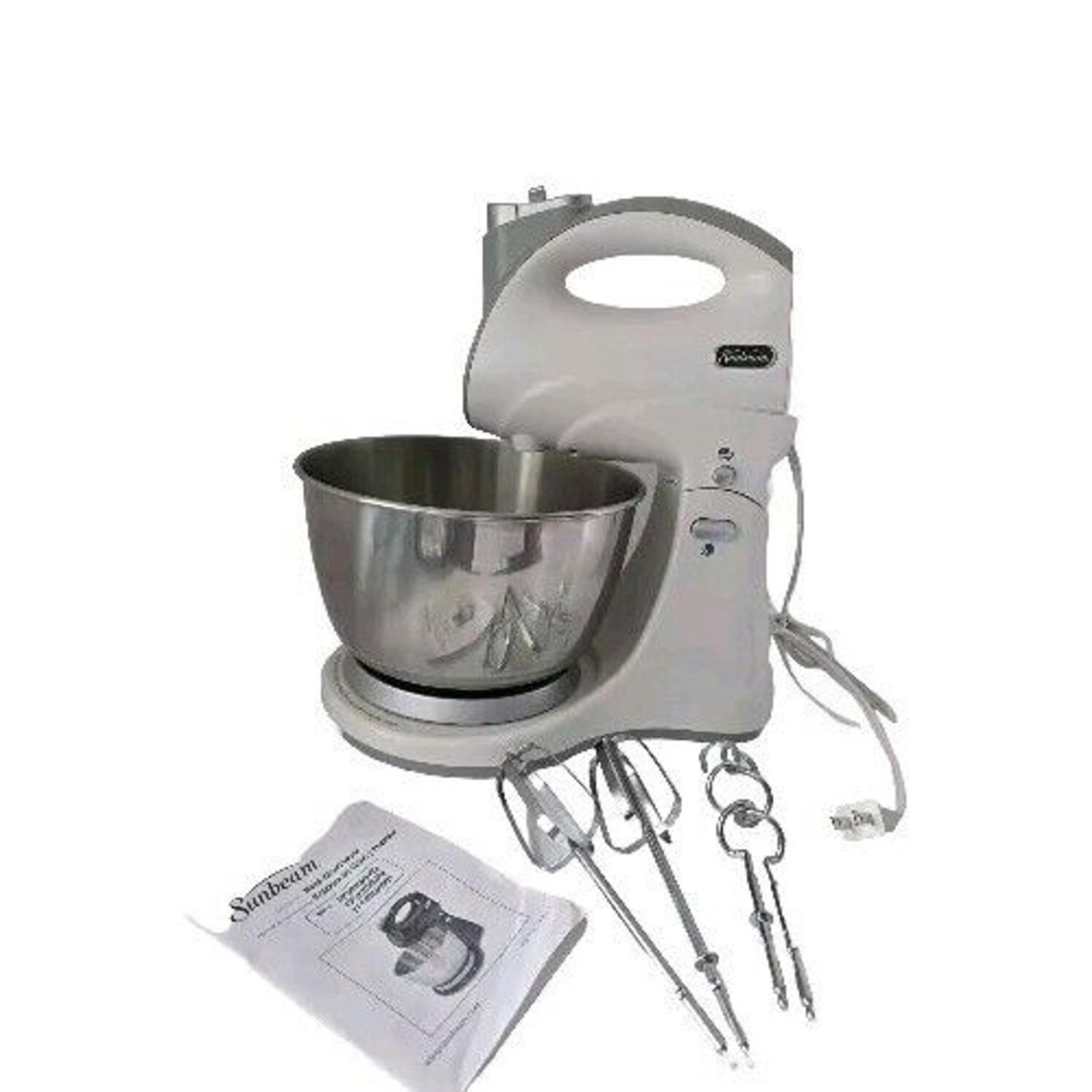 Sunbeam FPSBHS0301 250-Watt 5-Speed Hand and Stand Mixer Combo White