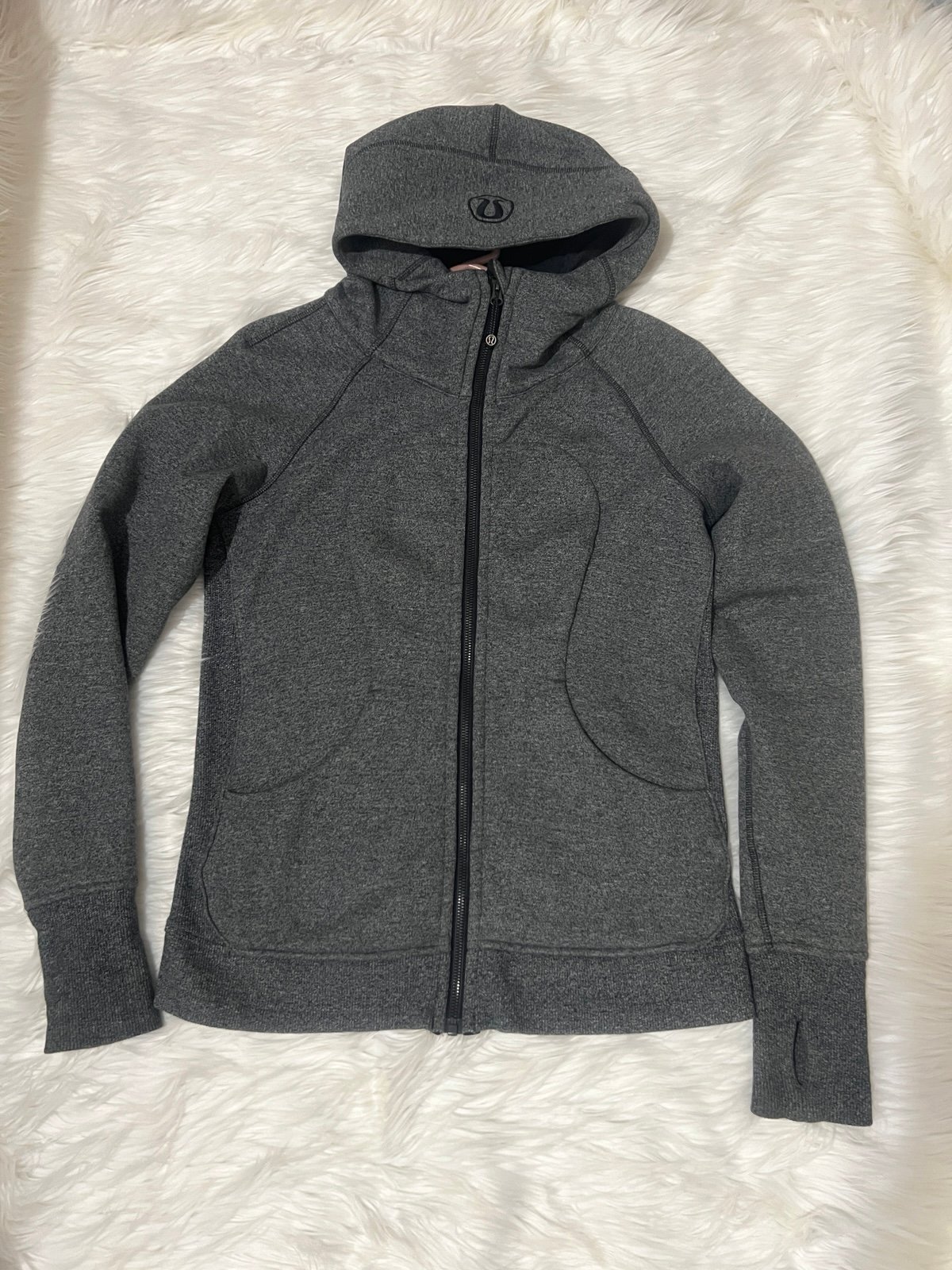 ✨Lululemon Scuba 8