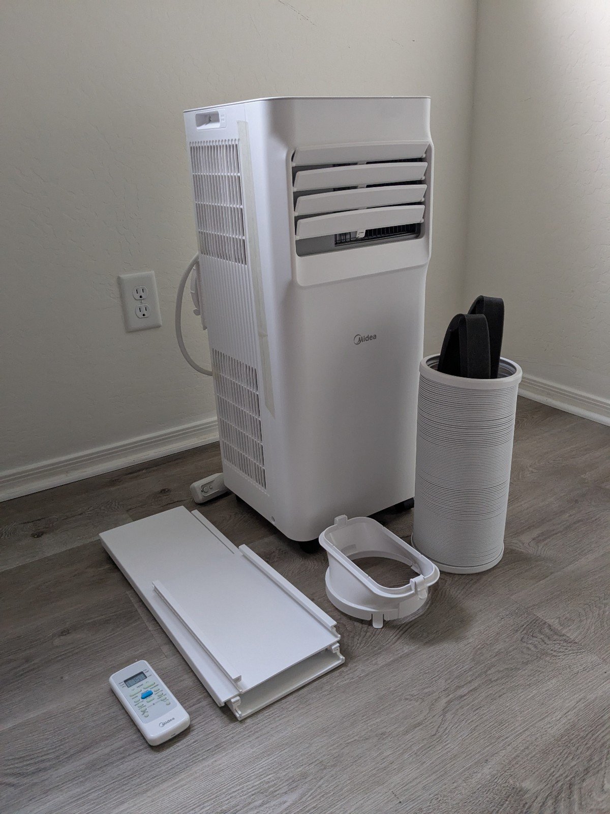 Midea 5,000 BTU (8,000 ASHRAE) 115V Portable Air Conditioner with Comfort Sense